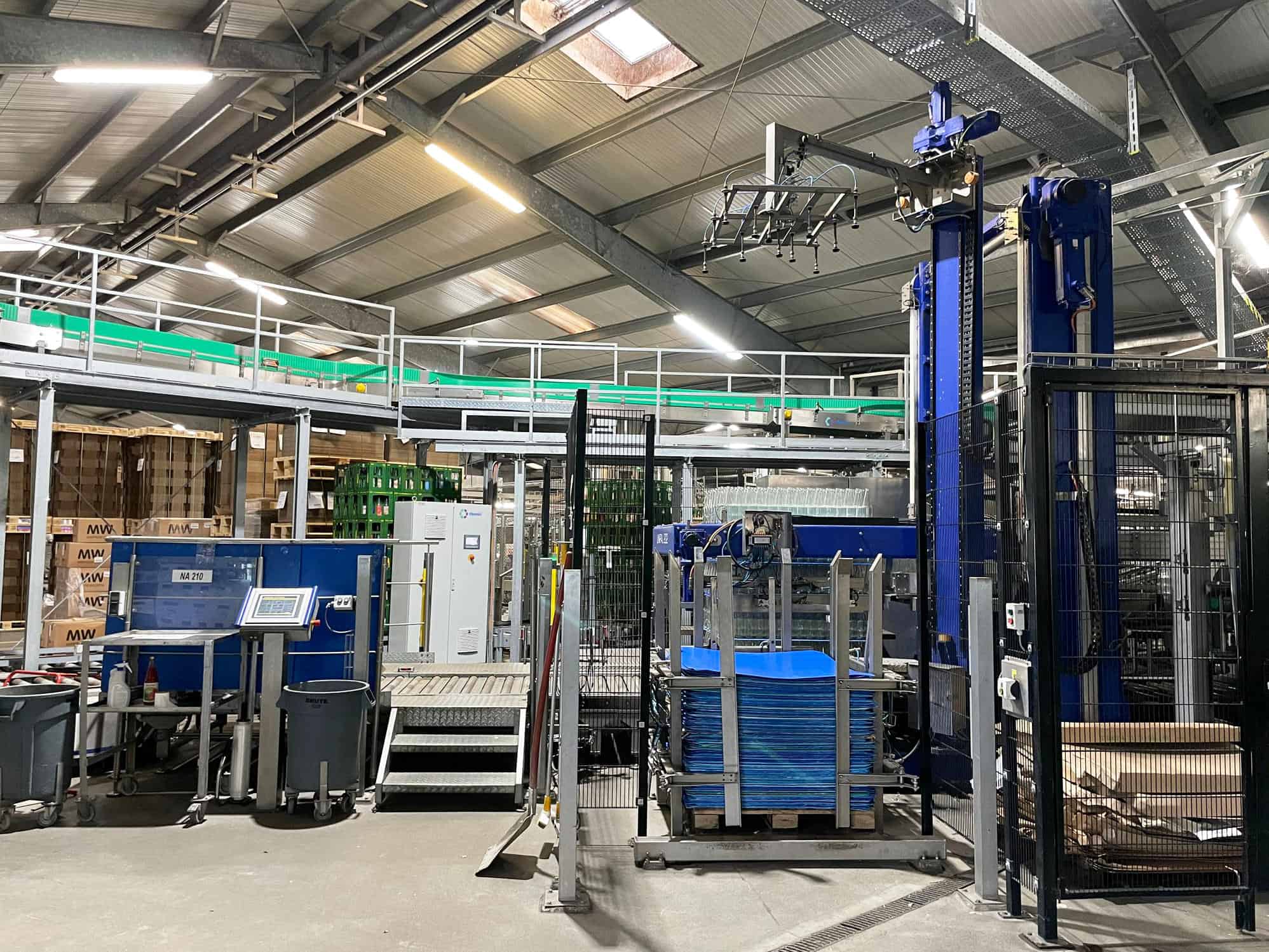 منظر جانبي ل BMS Unipal 202 