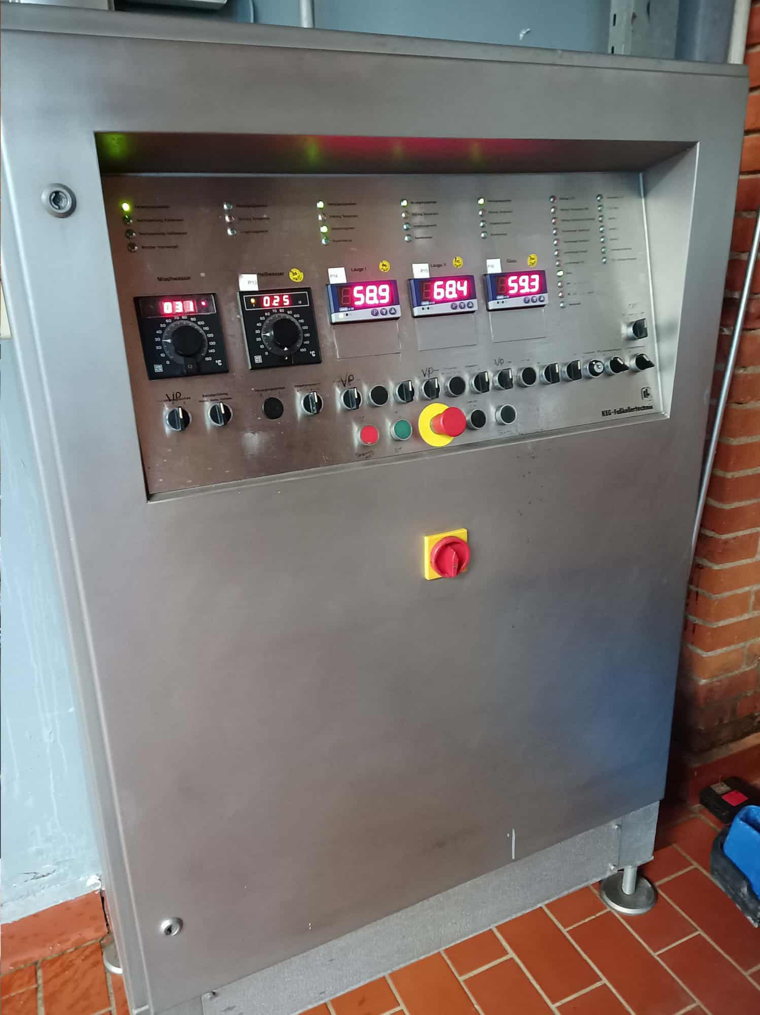 وحدة التحكم من ليفيلد + ليمكه - 