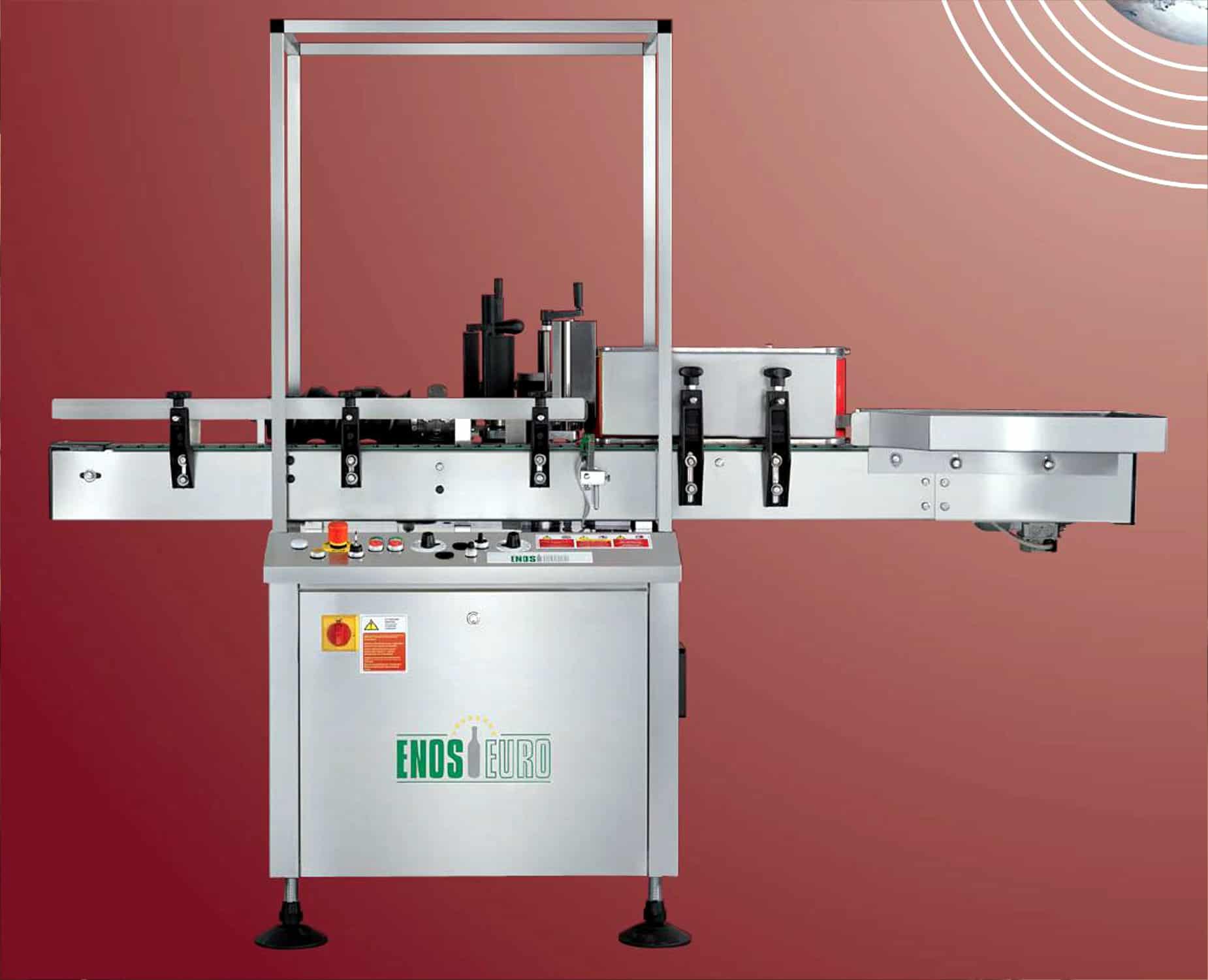 المنظر الأمامي للسيارة Enos Euro C 5000 