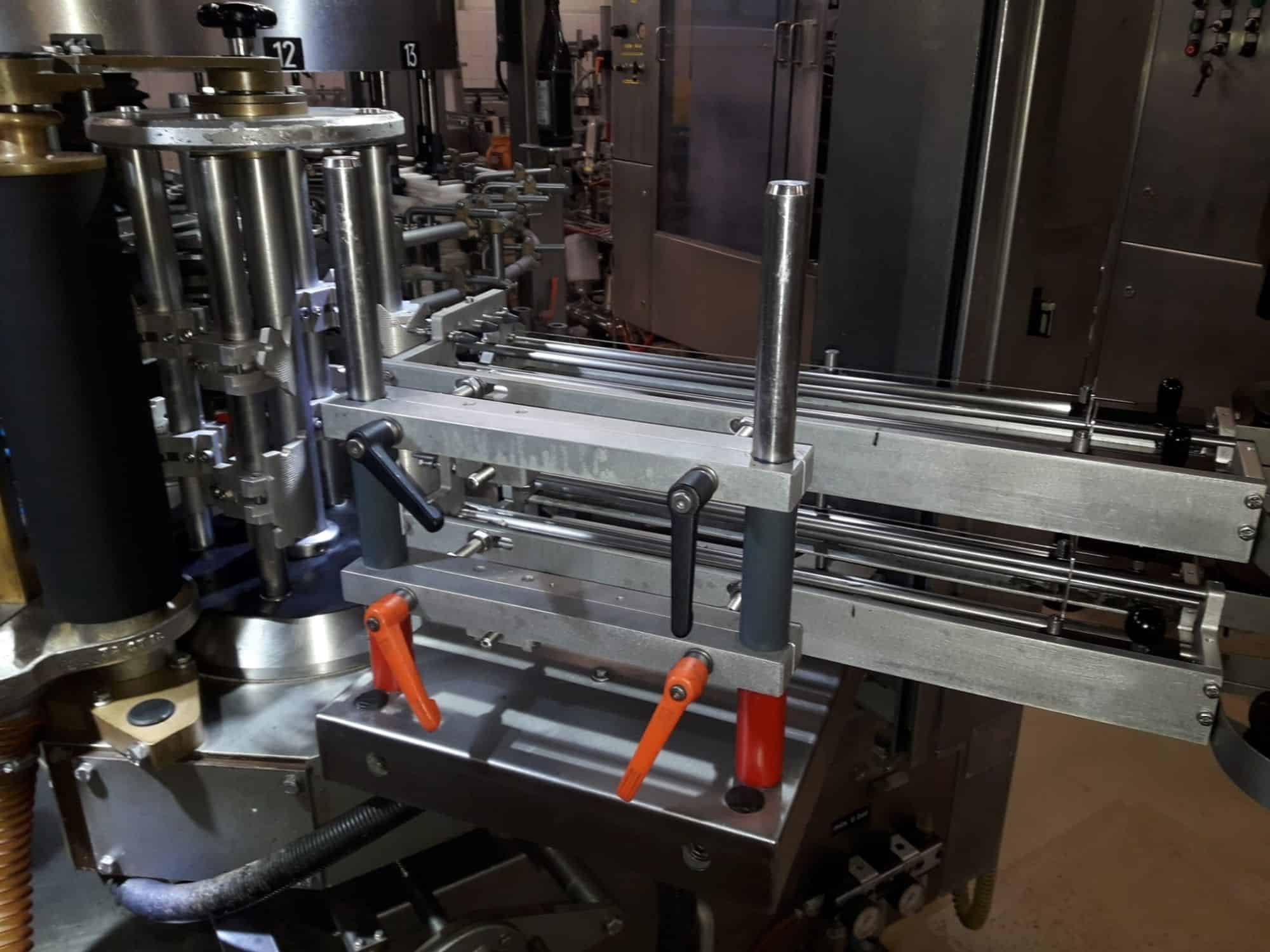 غرفة العمل في KHS Innoket Roland 16/4 H 