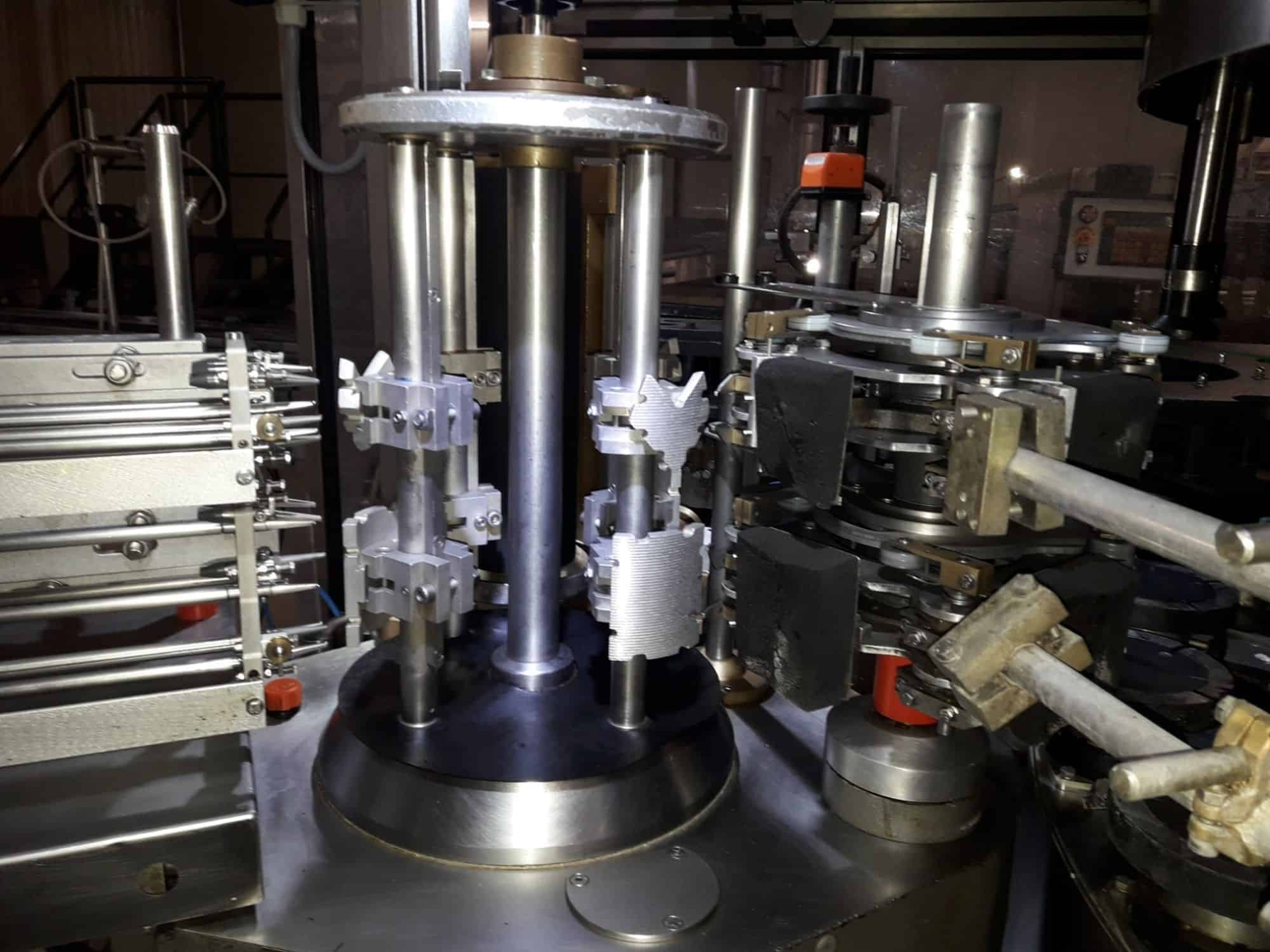 تفاصيل KHS Innoket Roland 16/4 H 