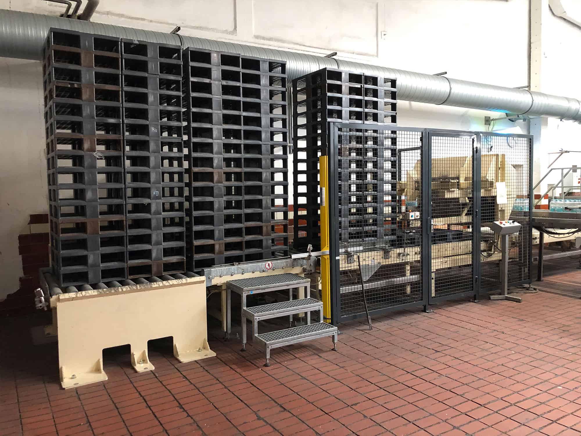 منظر جانبي لـ Kettner Pressant Universal 