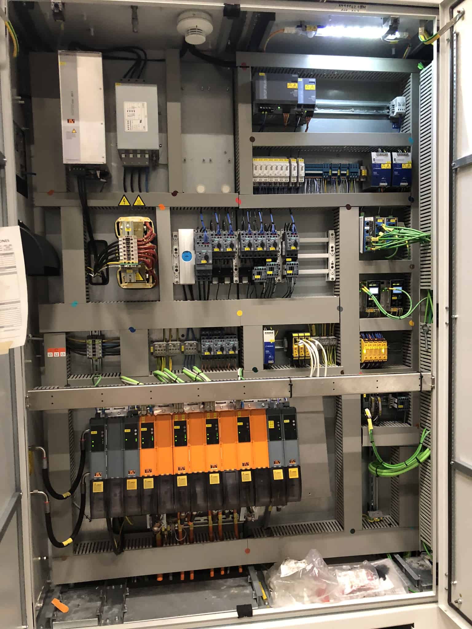 منظر خلفي لكرونيس - 