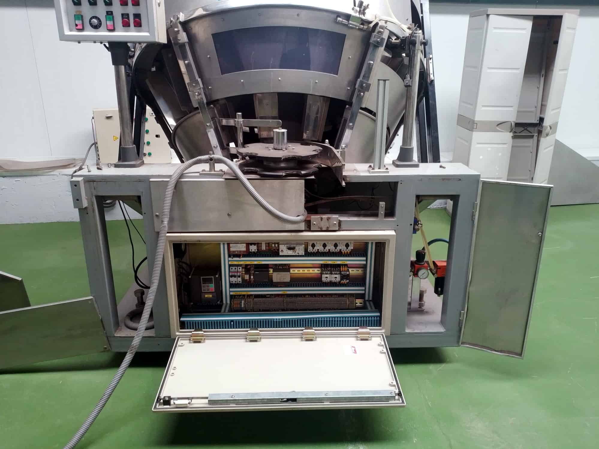 منظر جانبي لأوسير P17/14 