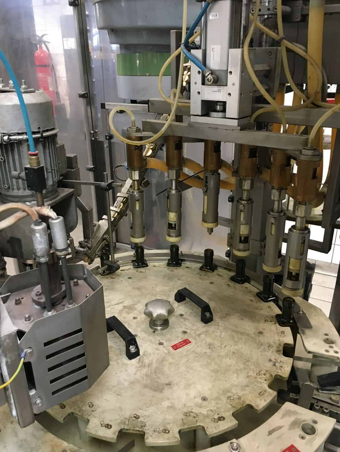 غرفة عمل شركة ألويد كرون - 6HV - 6NV 