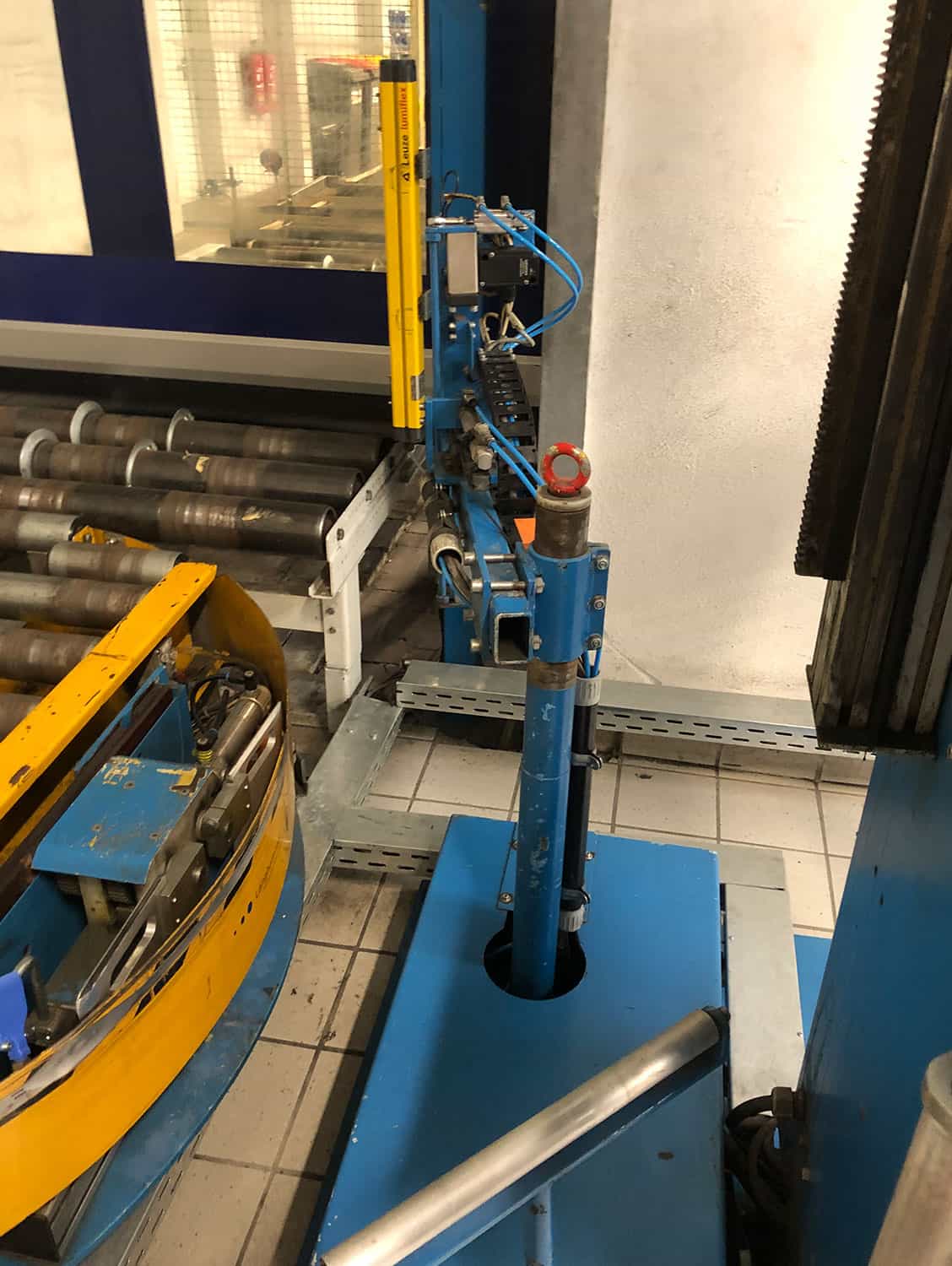 منظر جانبي لستريما SAD-16 