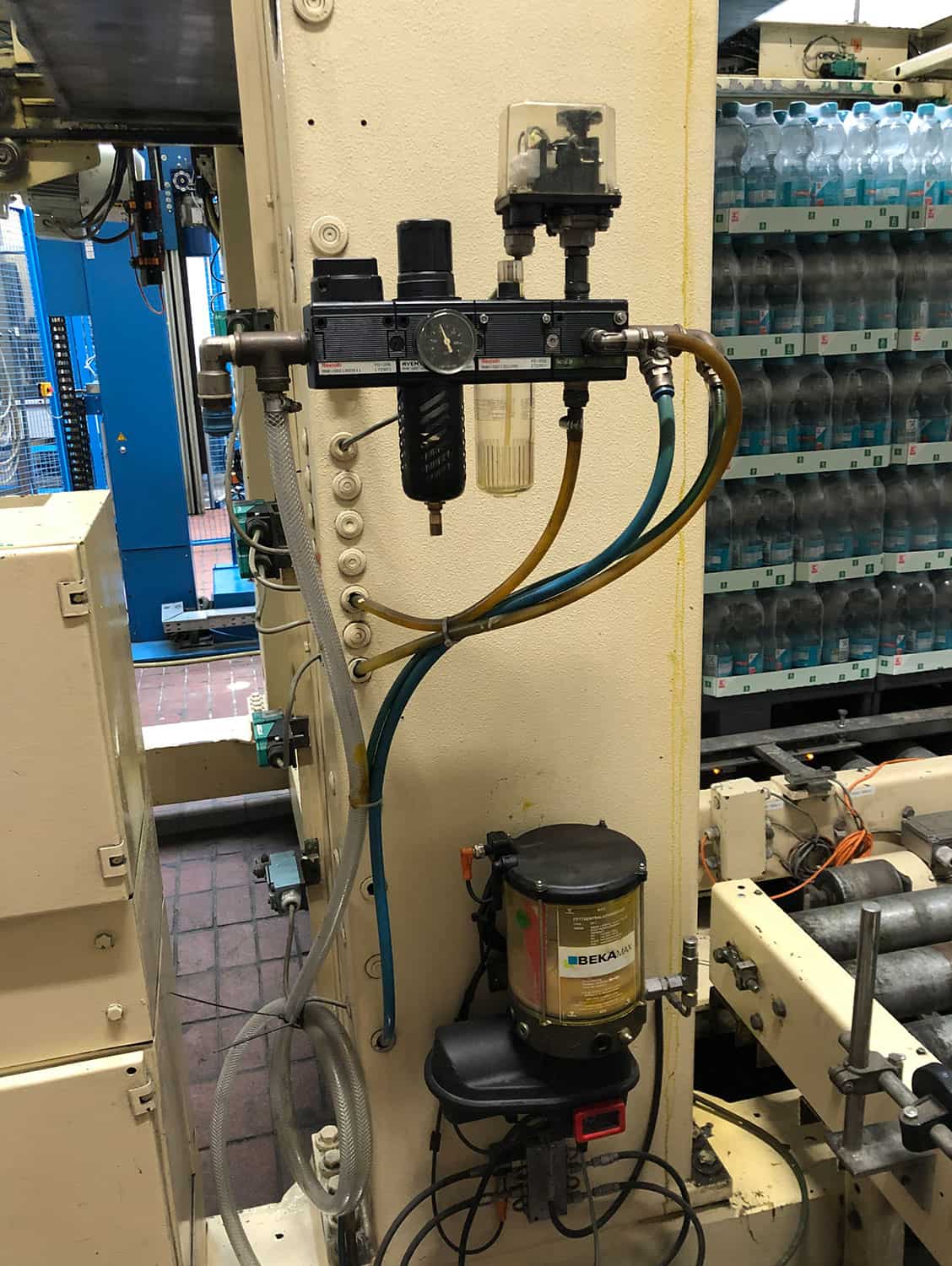 منظر جانبي لـ Kettner Pressant Universal 