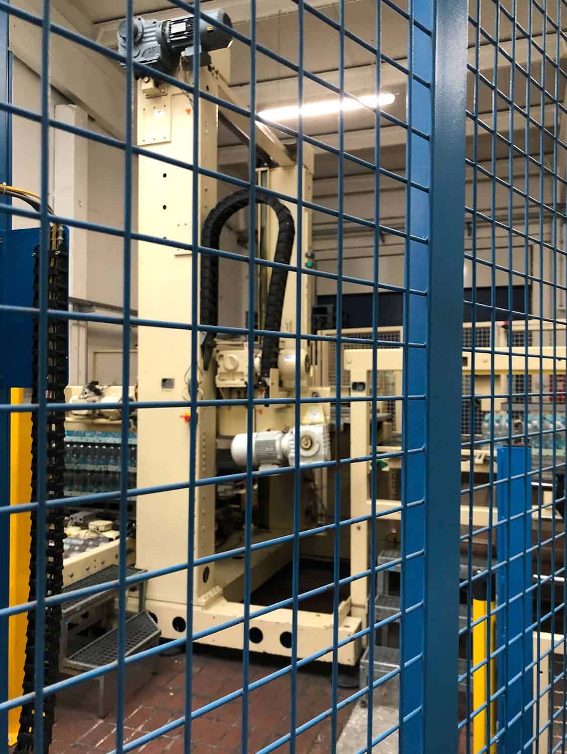 منظر جانبي لـ Kettner Pressant Universal 